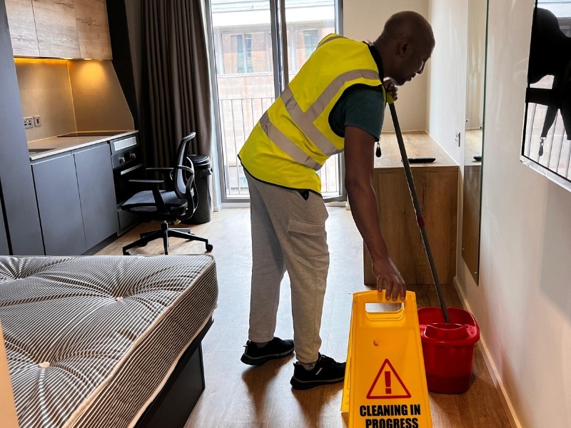 USSG CLEANING-SERVICES
